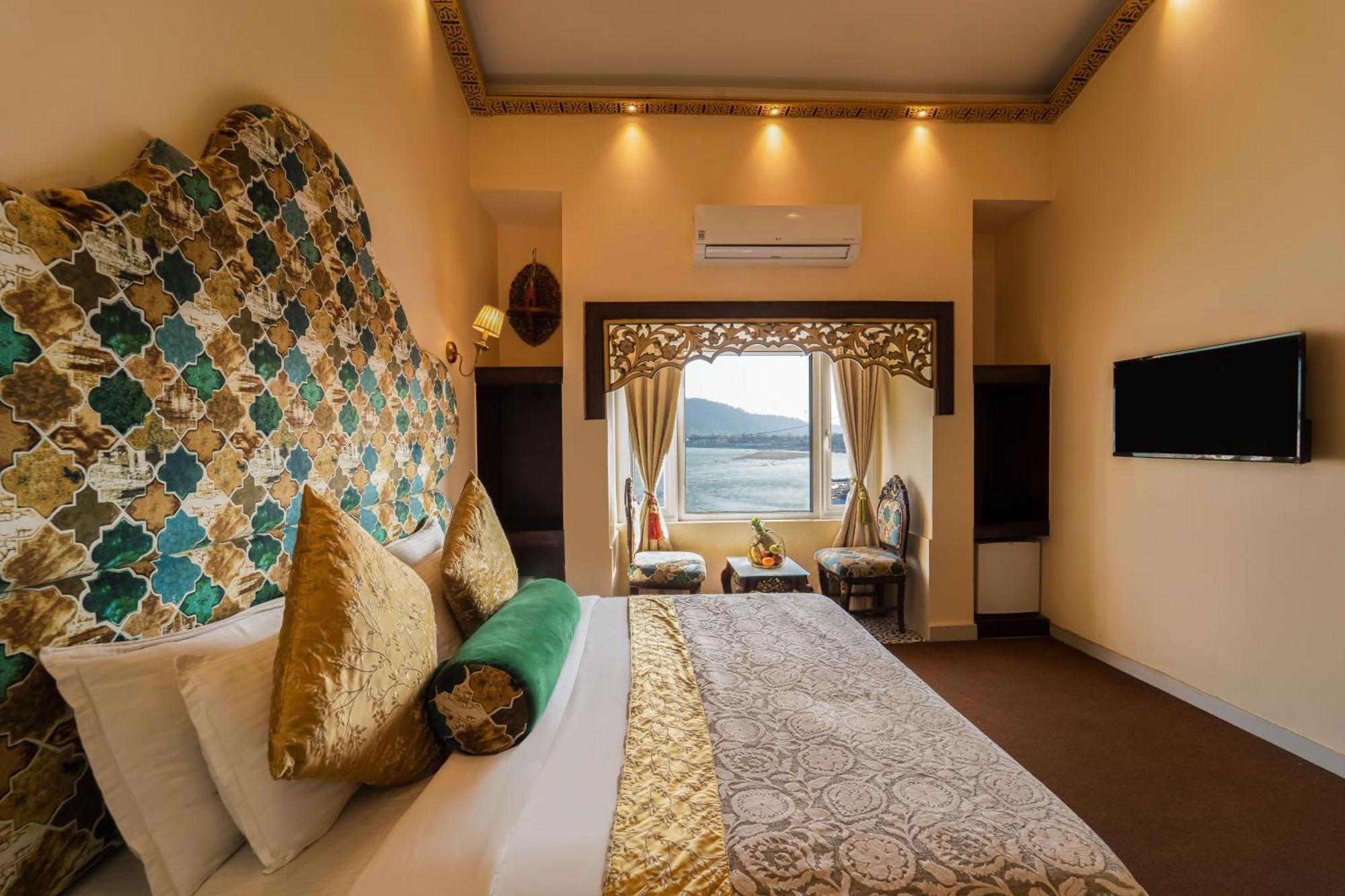 The Neeraj Ganga Heritage Palace Rishīkesh Buitenkant foto