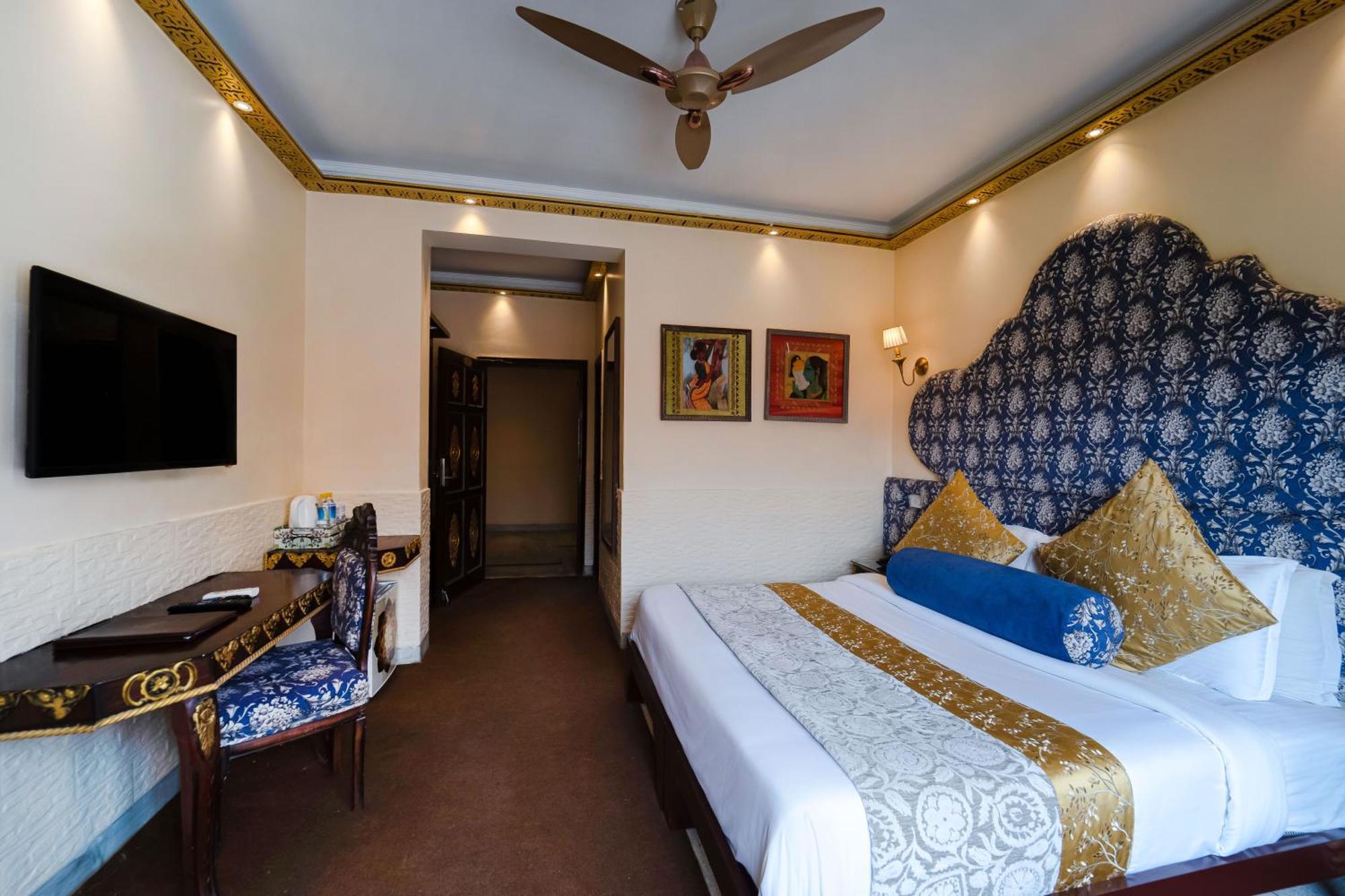 The Neeraj Ganga Heritage Palace Rishīkesh Buitenkant foto