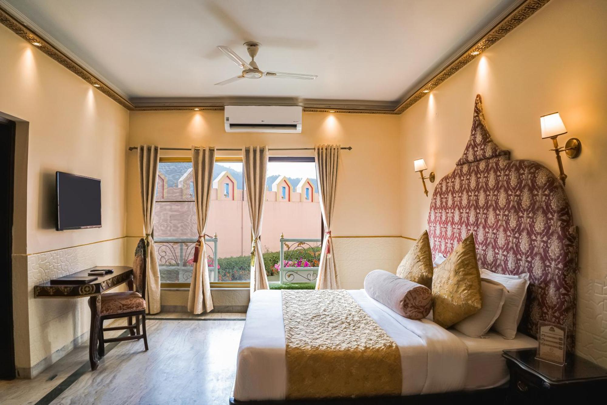 The Neeraj Ganga Heritage Palace Rishīkesh Buitenkant foto