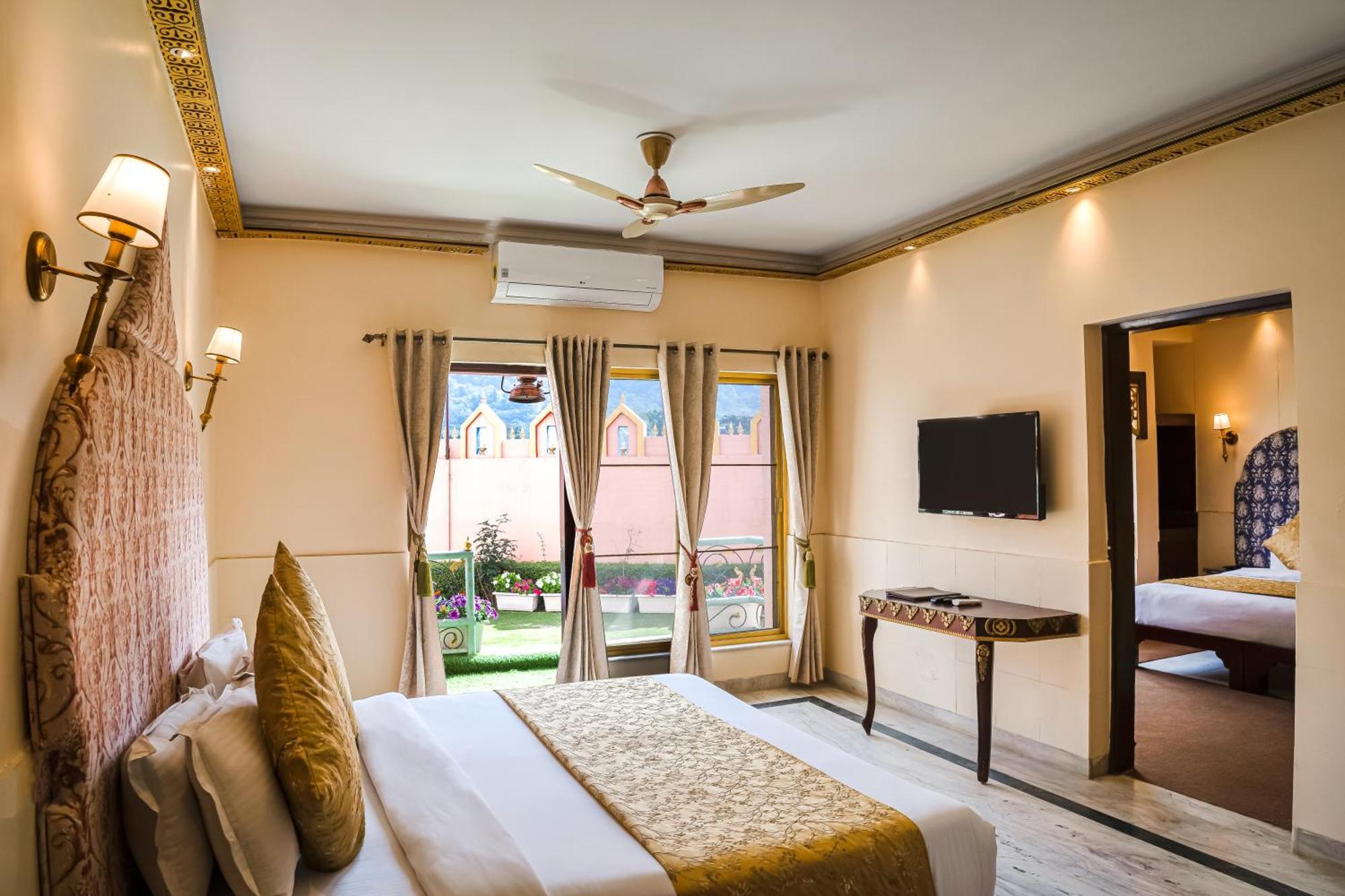The Neeraj Ganga Heritage Palace Rishīkesh Buitenkant foto