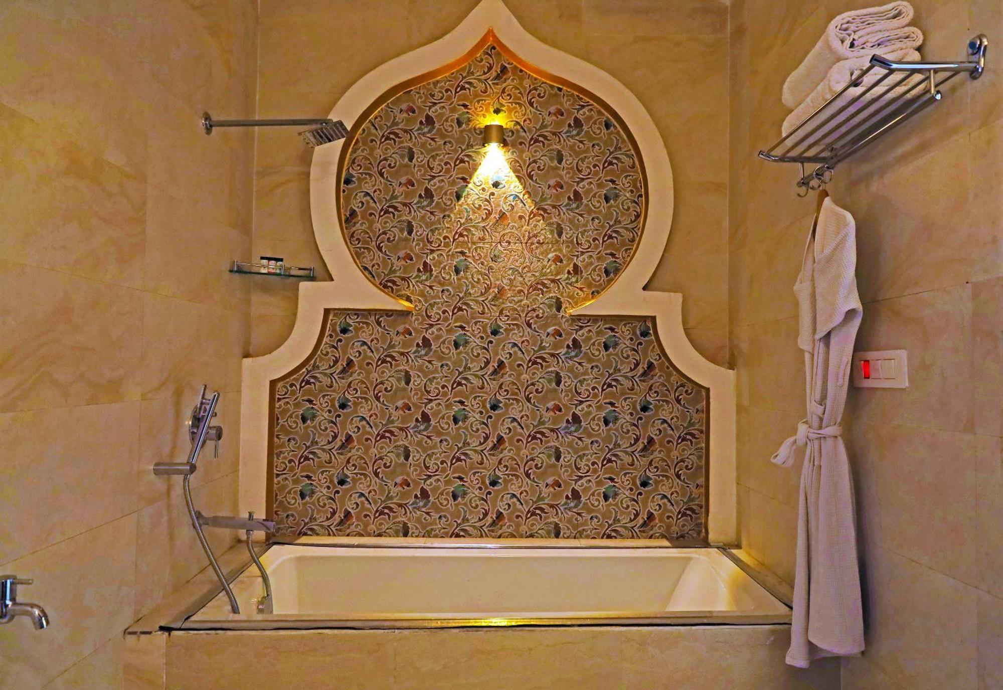 The Neeraj Ganga Heritage Palace Rishīkesh Buitenkant foto