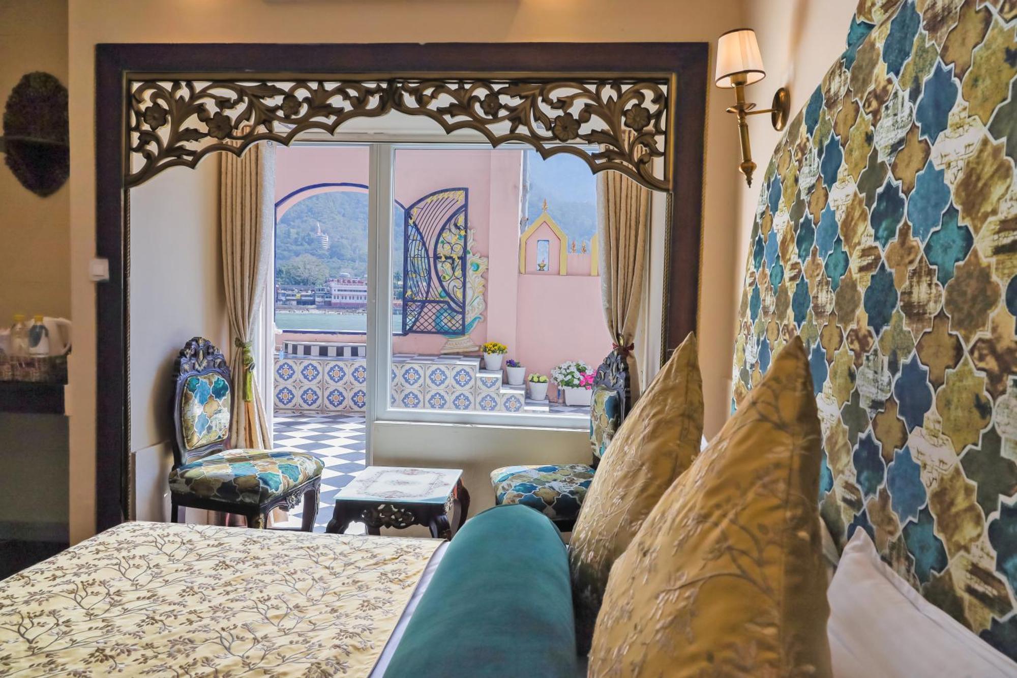 The Neeraj Ganga Heritage Palace Rishīkesh Buitenkant foto